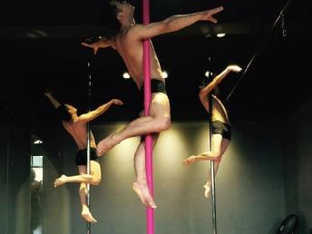 圖 深圳實力強的鋼管舞學校,包推薦高薪演工作 深圳文體培訓