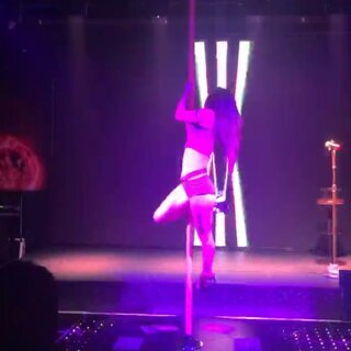 鋼管舞培訓(xùn) 釋放身體潛力的藝術(shù)與健身之旅