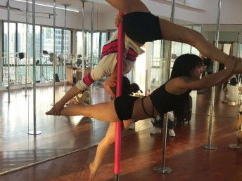 太升路專業舞蹈學校 聚星鋼管舞爵士舞酒吧領舞培訓機構